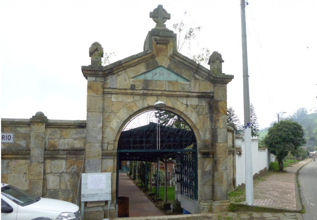 Cementerio del pueblo de Alban Cundinamarca